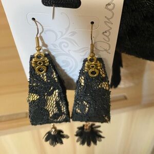 Handmade lace earrings/Diana